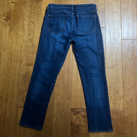GAP Blue Straight Cuff Jeans Size 4 Mid-Rise Medium Wash Classic Casual - Picture 8 of 12